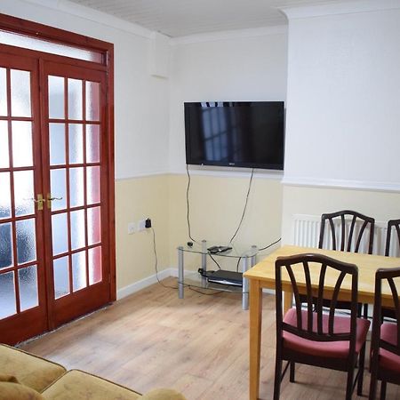 House Stay In Bangor North Wales Экстерьер фото