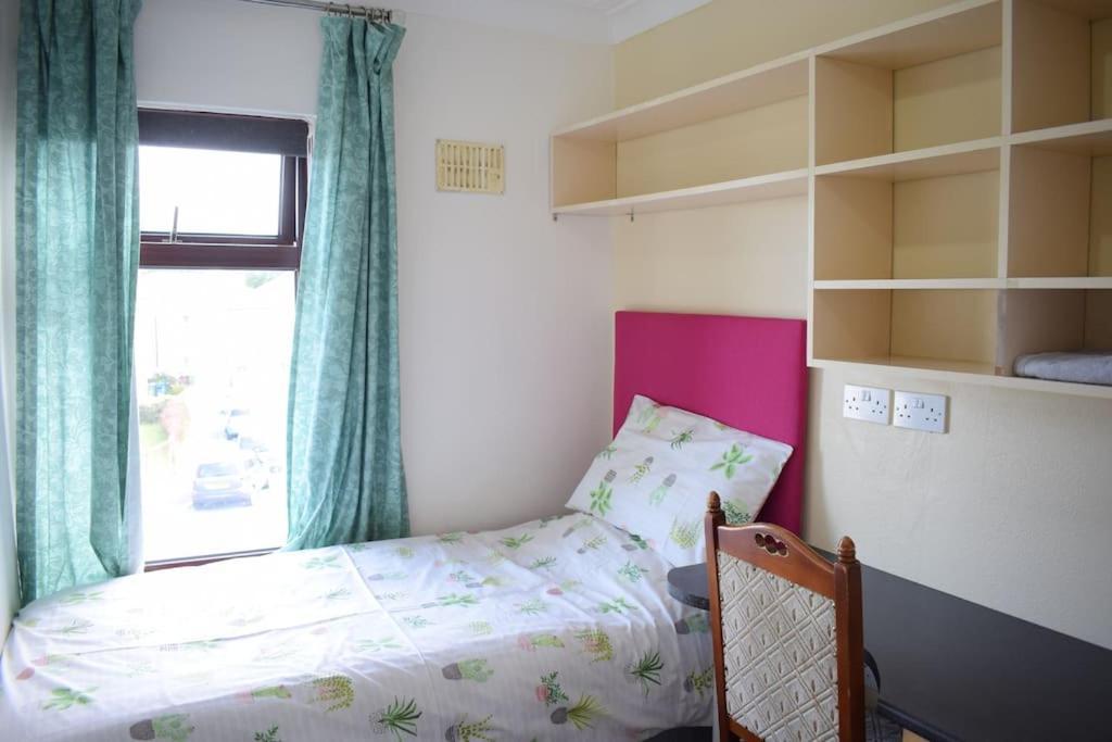 House Stay In Bangor North Wales Экстерьер фото