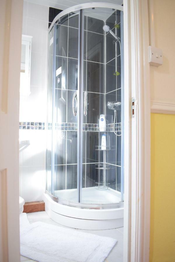 House Stay In Bangor North Wales Экстерьер фото